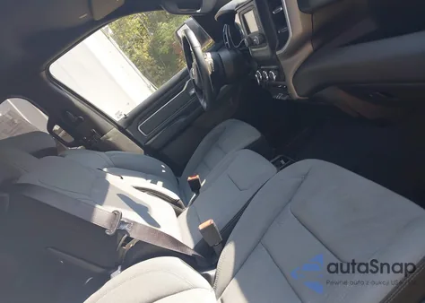 2022 Ram 1500 Big Horn 4X4 6'4 Box из США, поврежденный, VIN 1C6RRFBG0NN279137